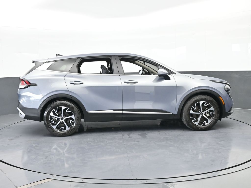 Used 2025 Everlasting Silver Kia EX image 7