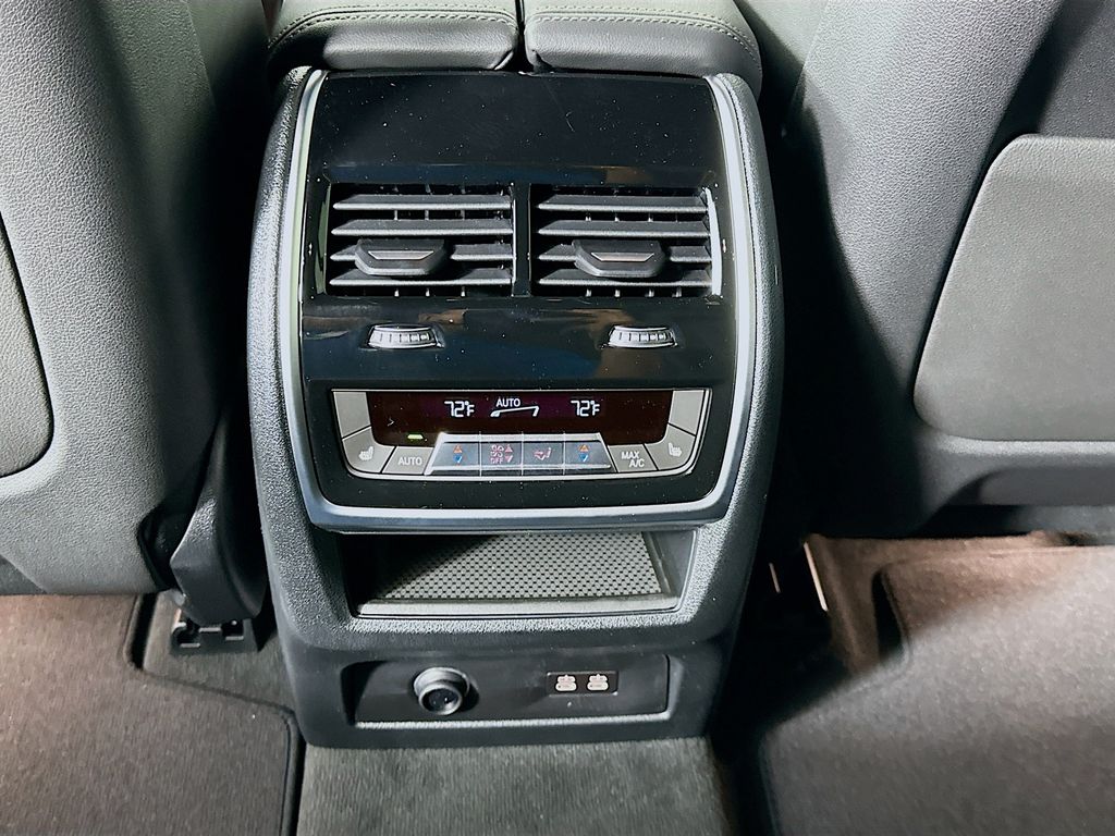 Thumbnail: 2026 BMW X5 - 18