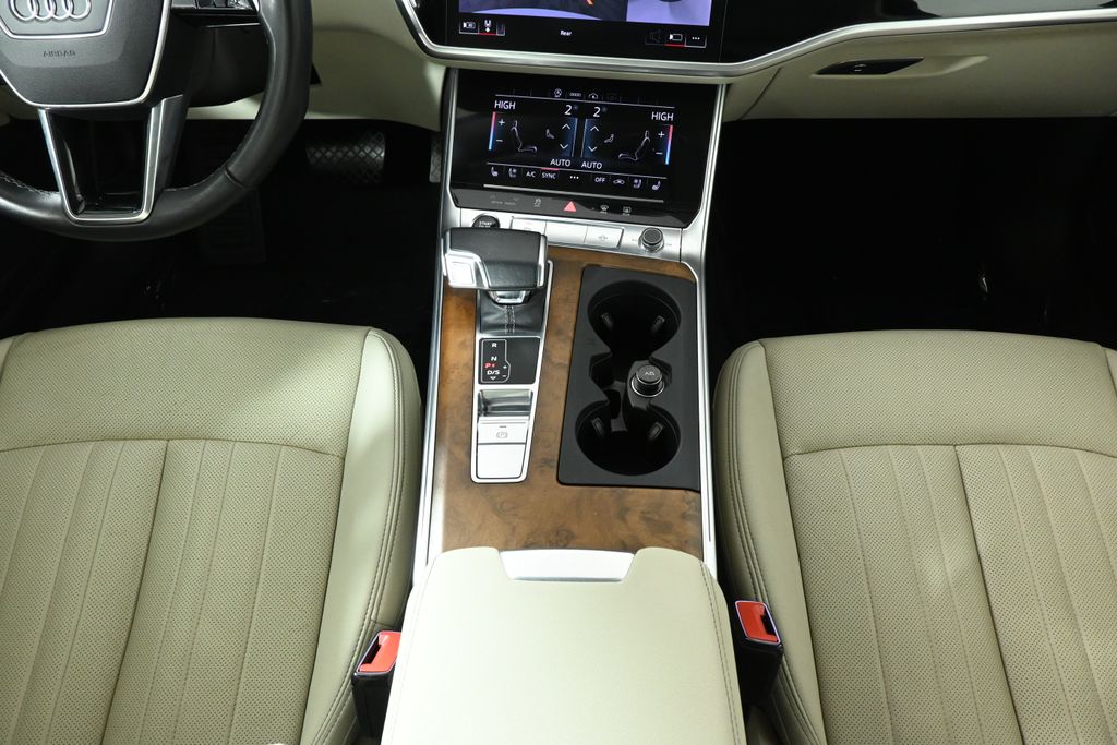 Thumbnail: 2022 Audi A6 - 24