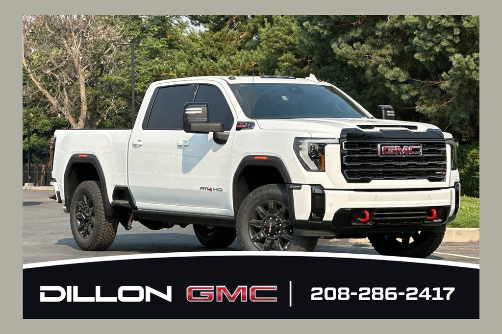Summit White 2026 GMC Sierra 2500HD Pickup Truck Four-Wheel Drive Automatic
