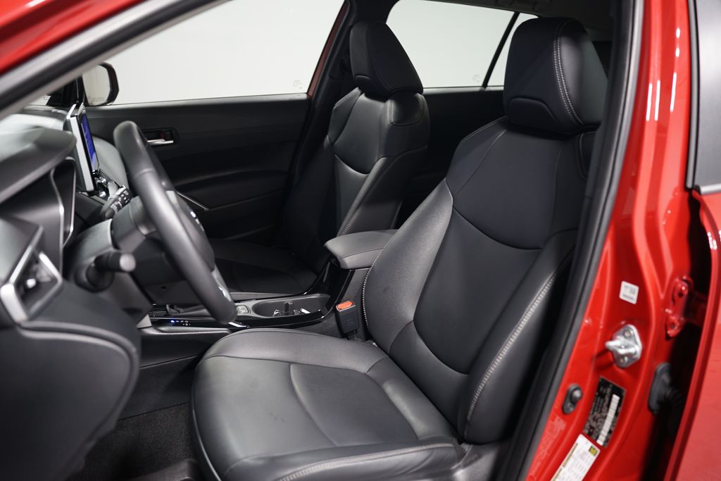 2024 Toyota Corolla Cross XLE 26