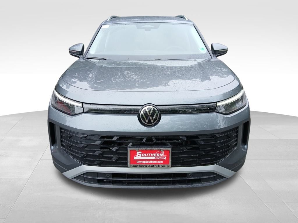 Used 2025 Gray Volkswagen 2.0T S image 9