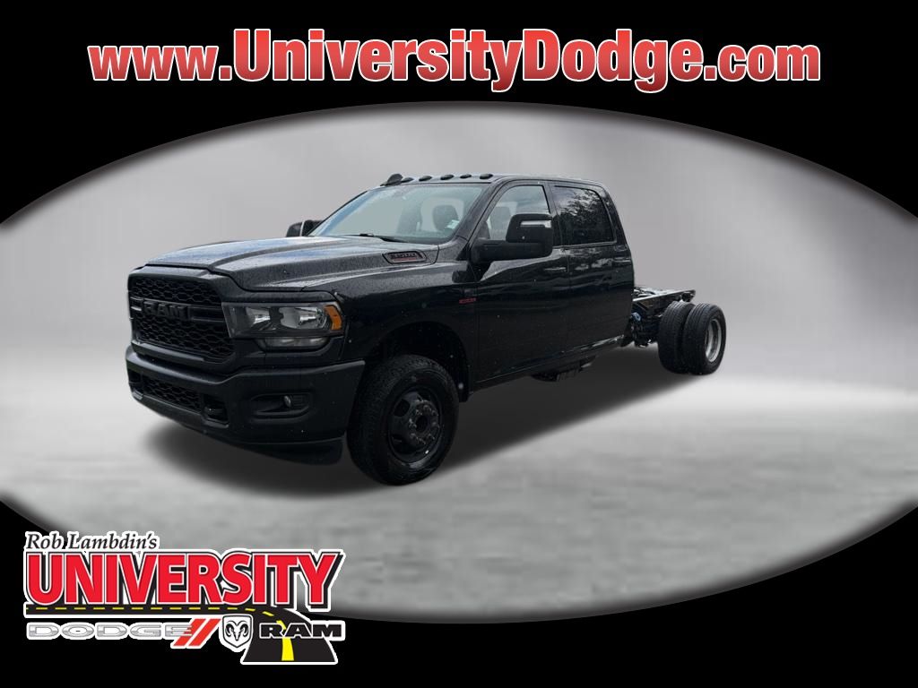 Diamond Black Crystal Pearlcoat 2024 RAM 3500 Chassis Pickup Truck 4X2 6-Speed Automatic