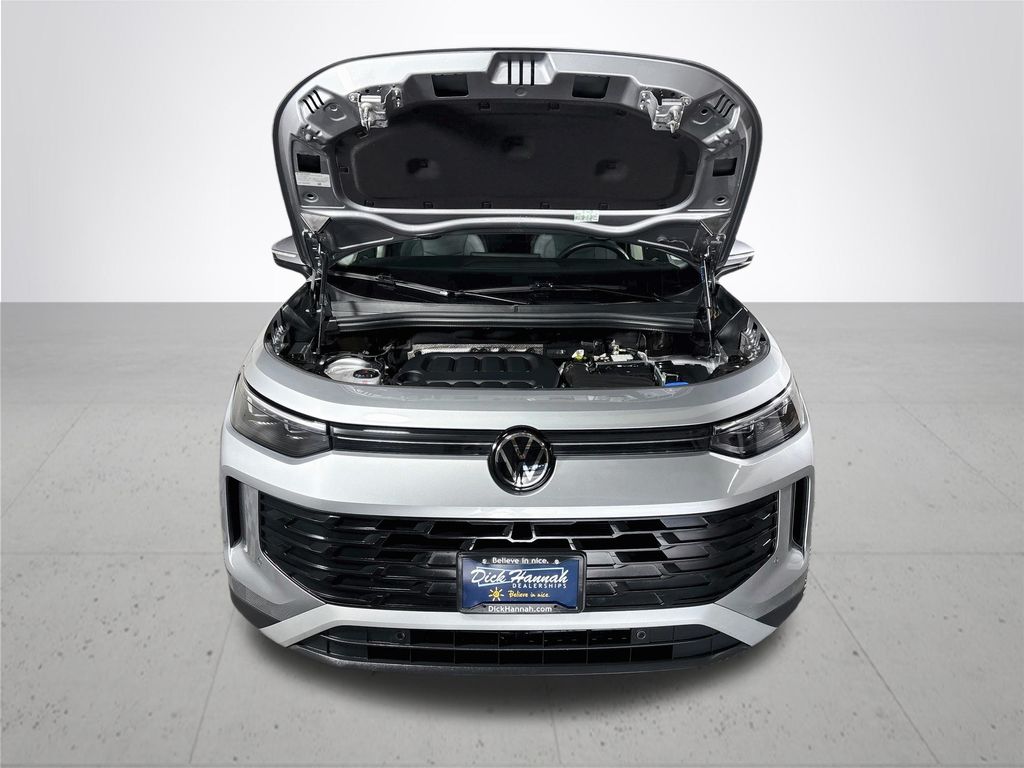 2025 Volkswagen Tiguan 2.0T SE