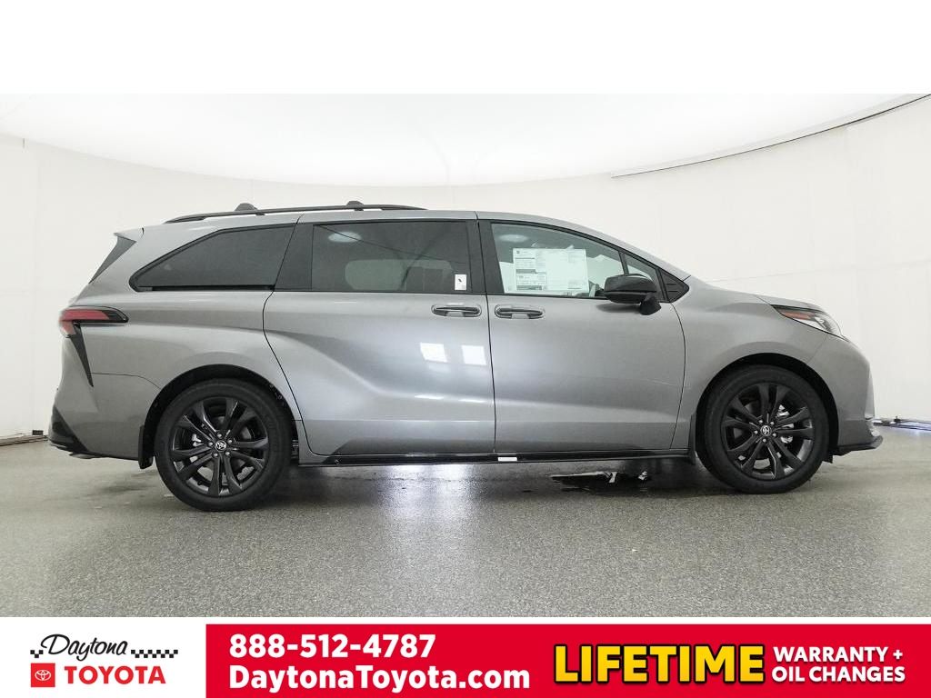 New 2026 Toyota Sienna Van
