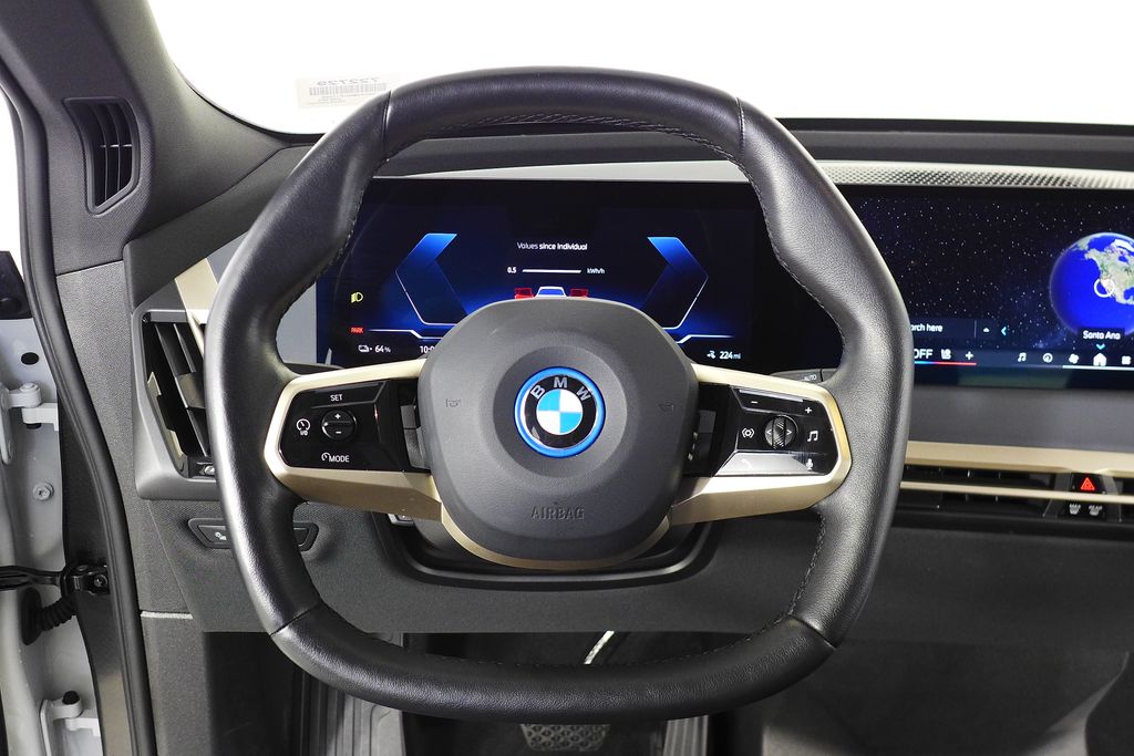 Thumbnail: 2024 BMW iX - 25