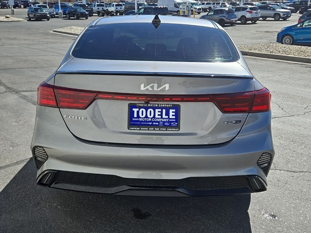 Used 2023 Gray Kia GT-Line image 5
