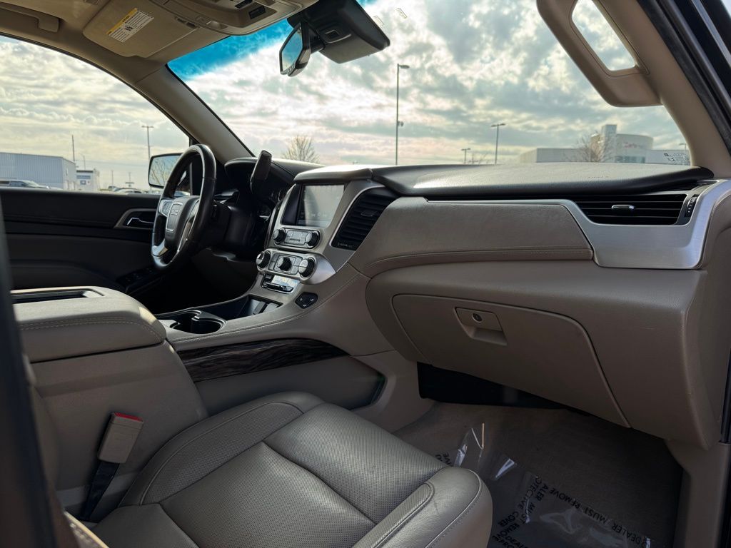2019 GMC Yukon SLT photo