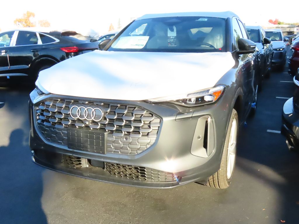 Thumbnail: 2025 Audi Q5 - 1