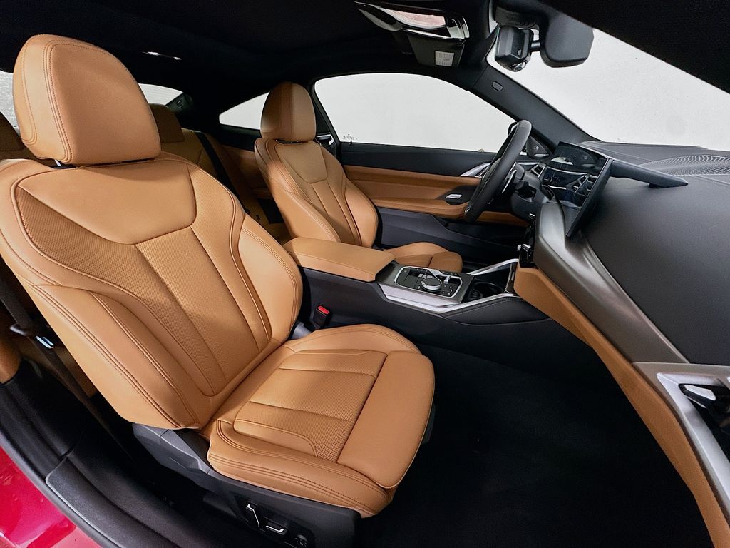 Thumbnail: 2025 BMW 4 Series - 29