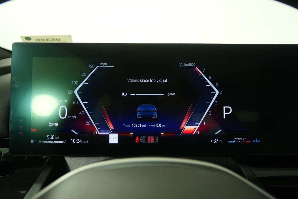 Thumbnail: 2025 BMW 5 Series - 21