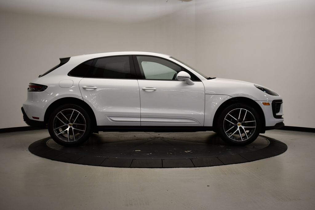 2024 Porsche Macan  7