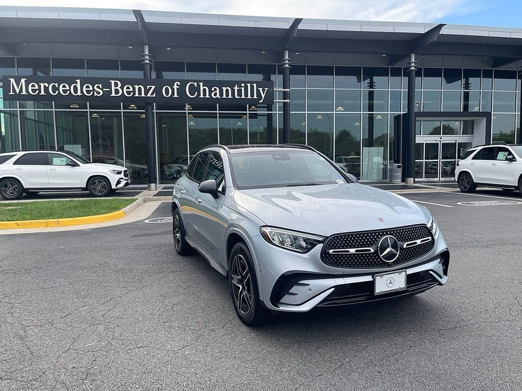 Thumbnail: 2026 Mercedes-Benz GLC - 4