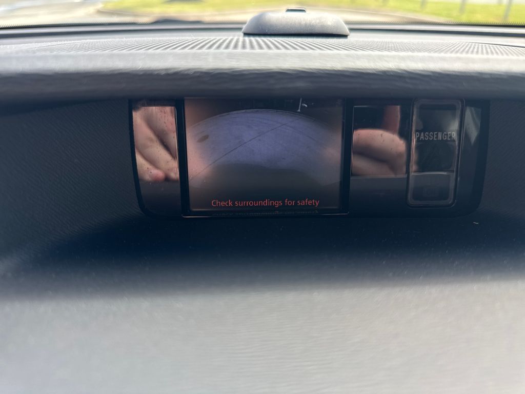 Used 2013 Silver Toyota XLE image 22
