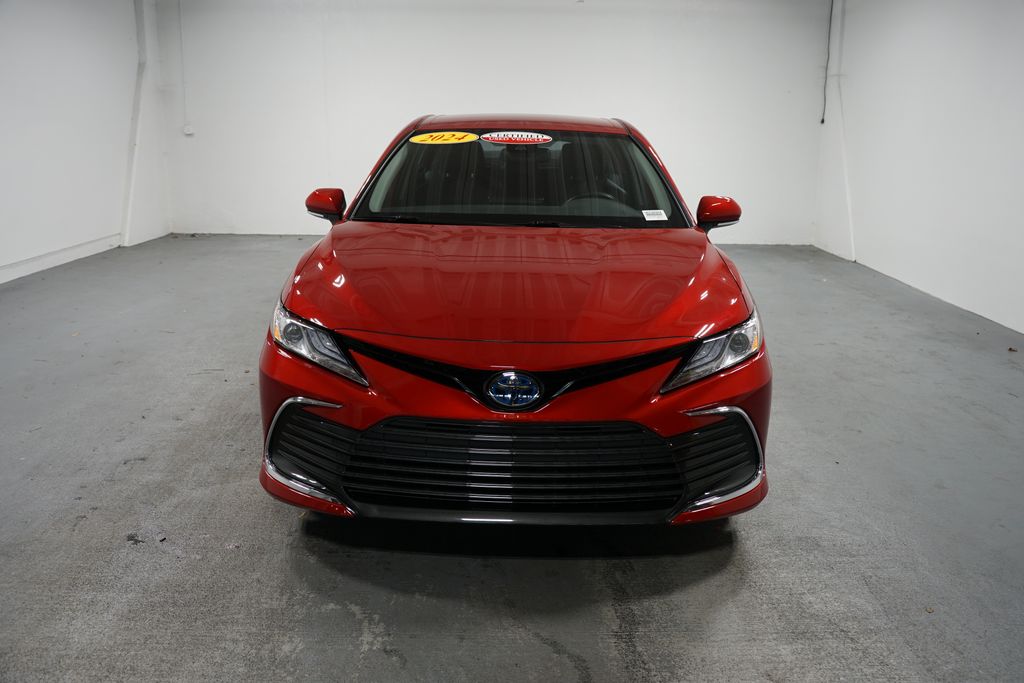 2024 Toyota Camry XLE 2