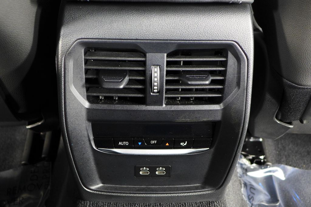 Thumbnail: 2023 BMW i4 - 24