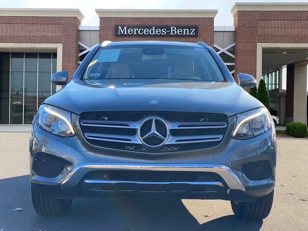 2016 Mercedes-Benz GLC 300 2