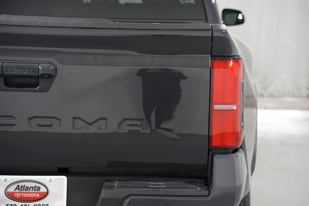 Thumbnail: 2024 Toyota Tacoma - 10