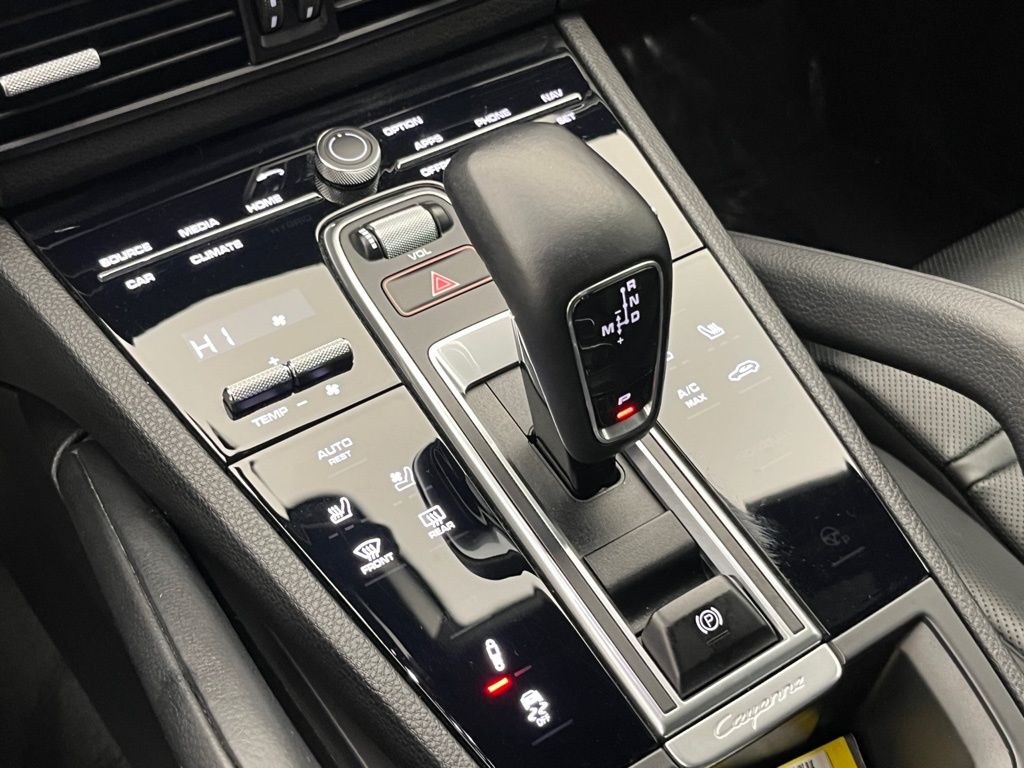 Thumbnail: 2022 Porsche  - 18