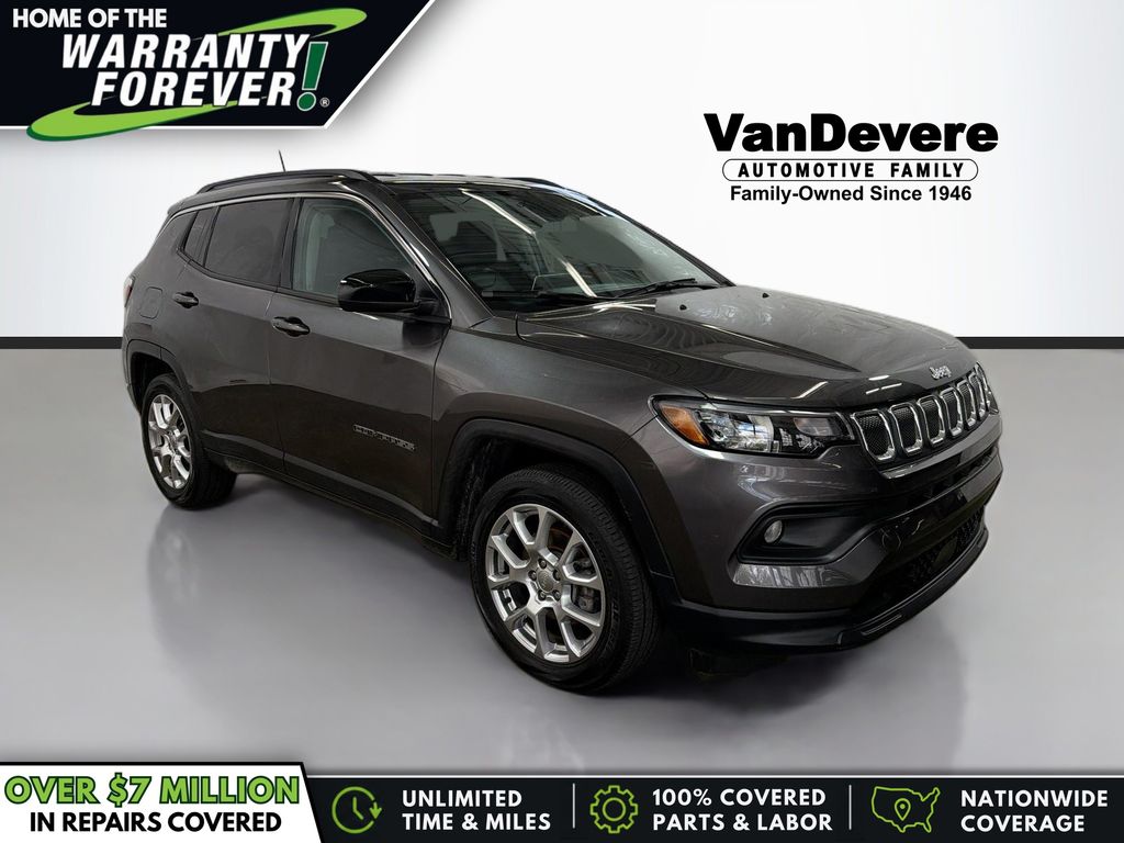 Gray (Granite Crystal Metallic Clearcoat) 2022 Jeep Compass SUV / Crossover Four-Wheel Drive 9-Speed Automatic