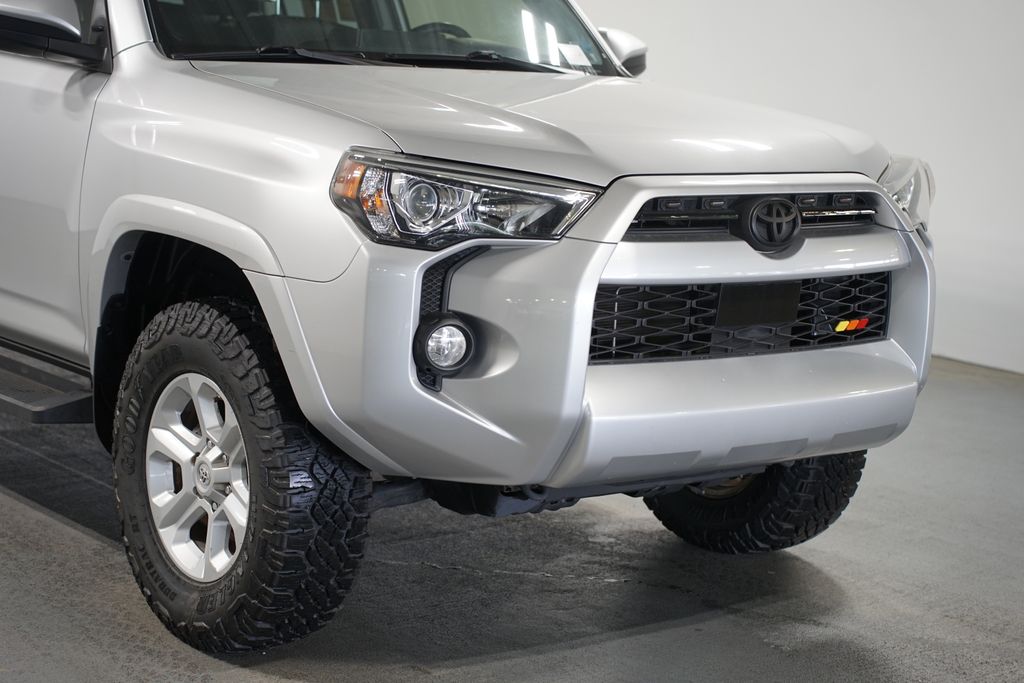 Thumbnail: 2020 Toyota 4Runner - 4