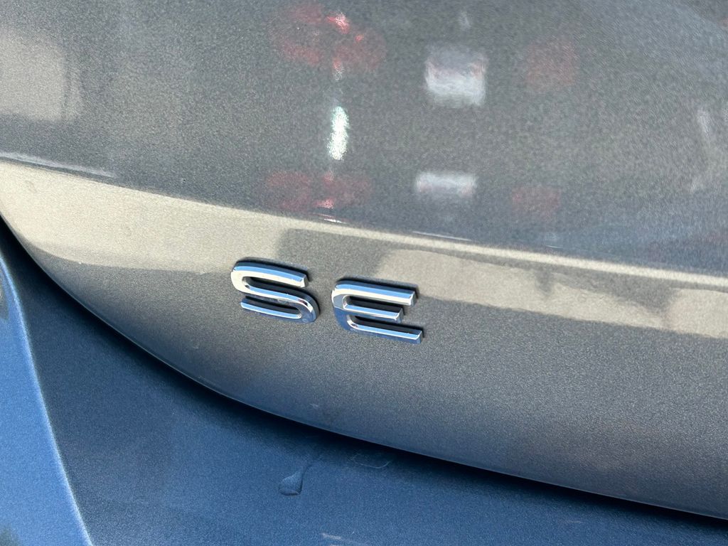 Used 2025 Volkswagen Taos SUV