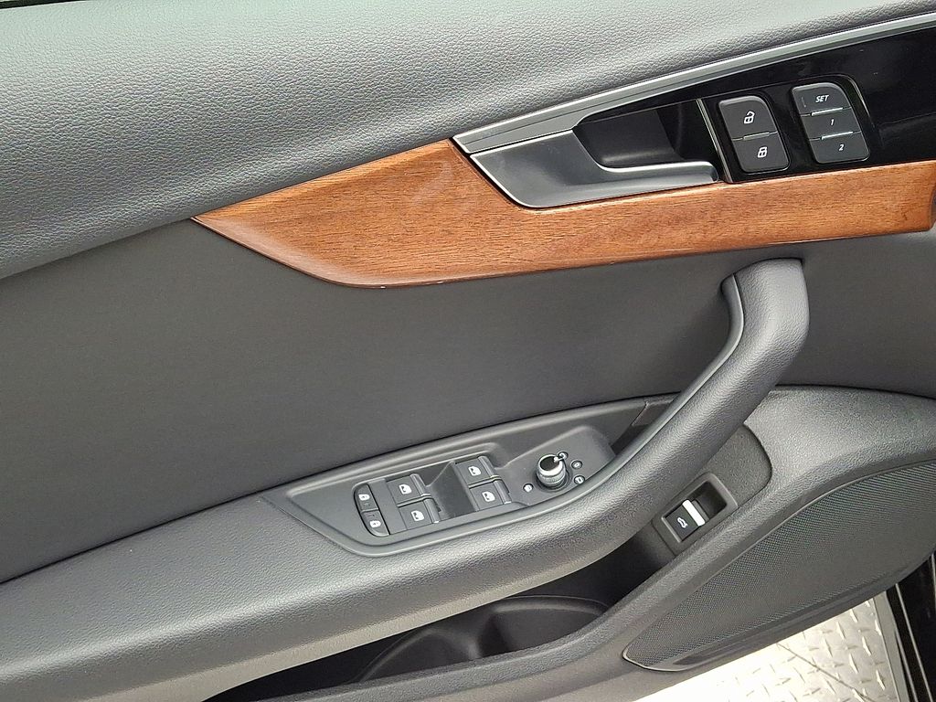 Thumbnail: 2023 Audi A4 - 12