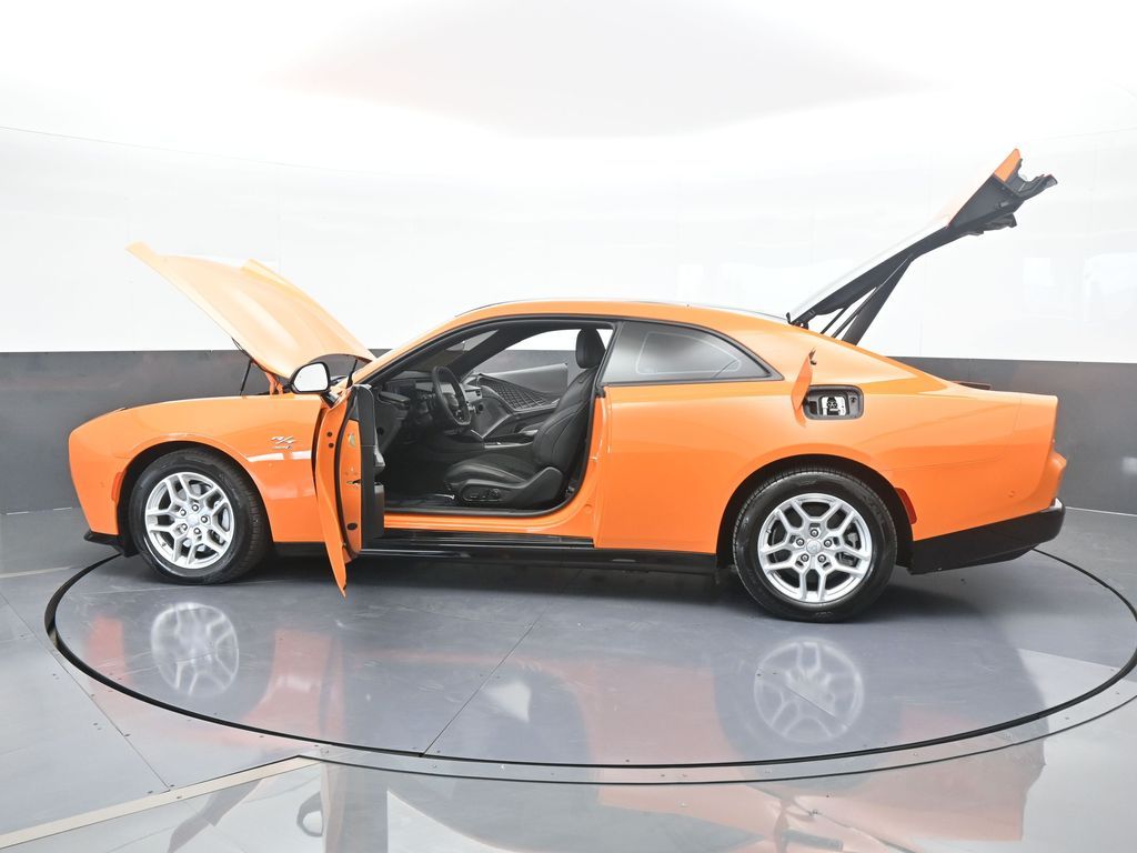 Used 2025 Header Orange Clearcoat Dodge R/T image 75