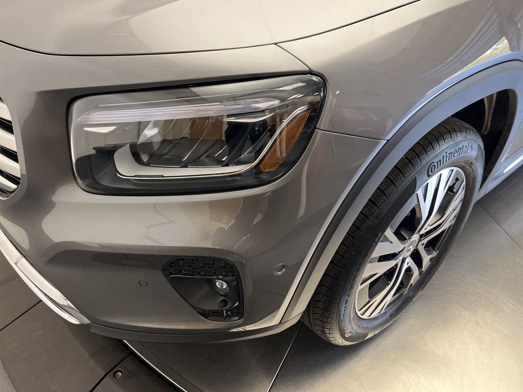 Thumbnail: 2026 Mercedes-Benz GLB - 9