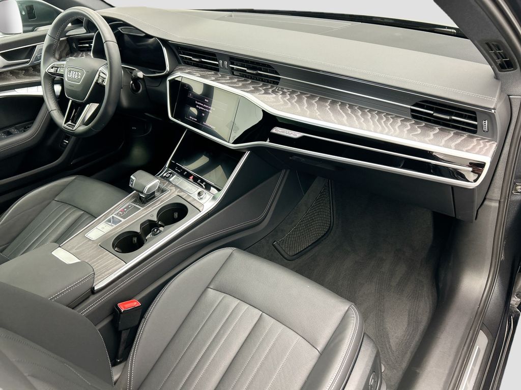 Thumbnail: 2025 Audi A6 - 16