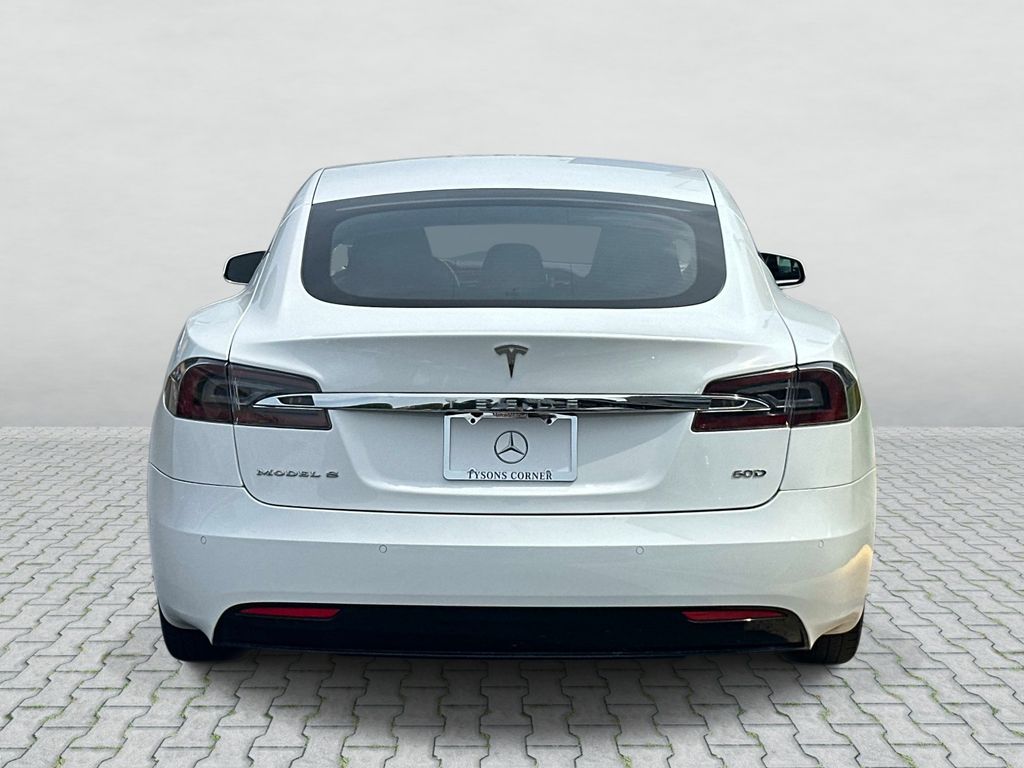 Thumbnail: 2016 Tesla Model S - 6
