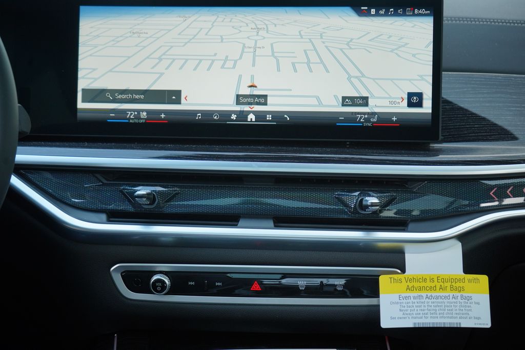 Thumbnail: 2026 BMW X7 - 13