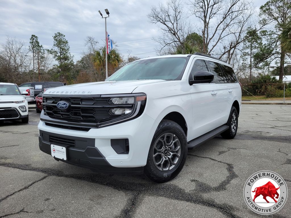 Oxford White 2025 Ford Expedition SUV / Crossover 4X2 Automatic