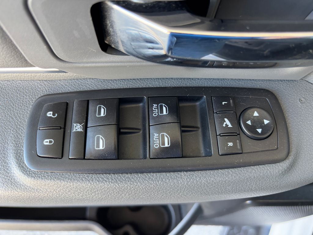 2019 RAM 1500 Classic Big Horn 23