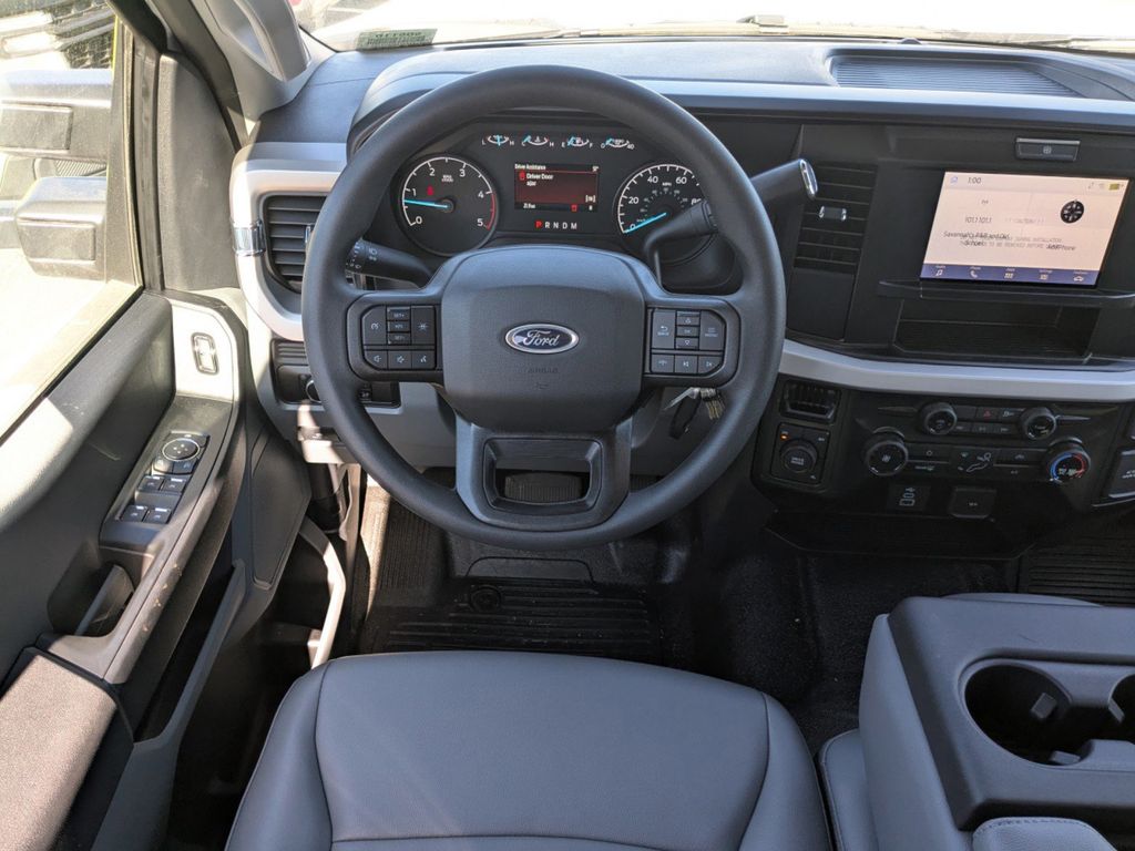 2025 Ford F-450 Chassis XL