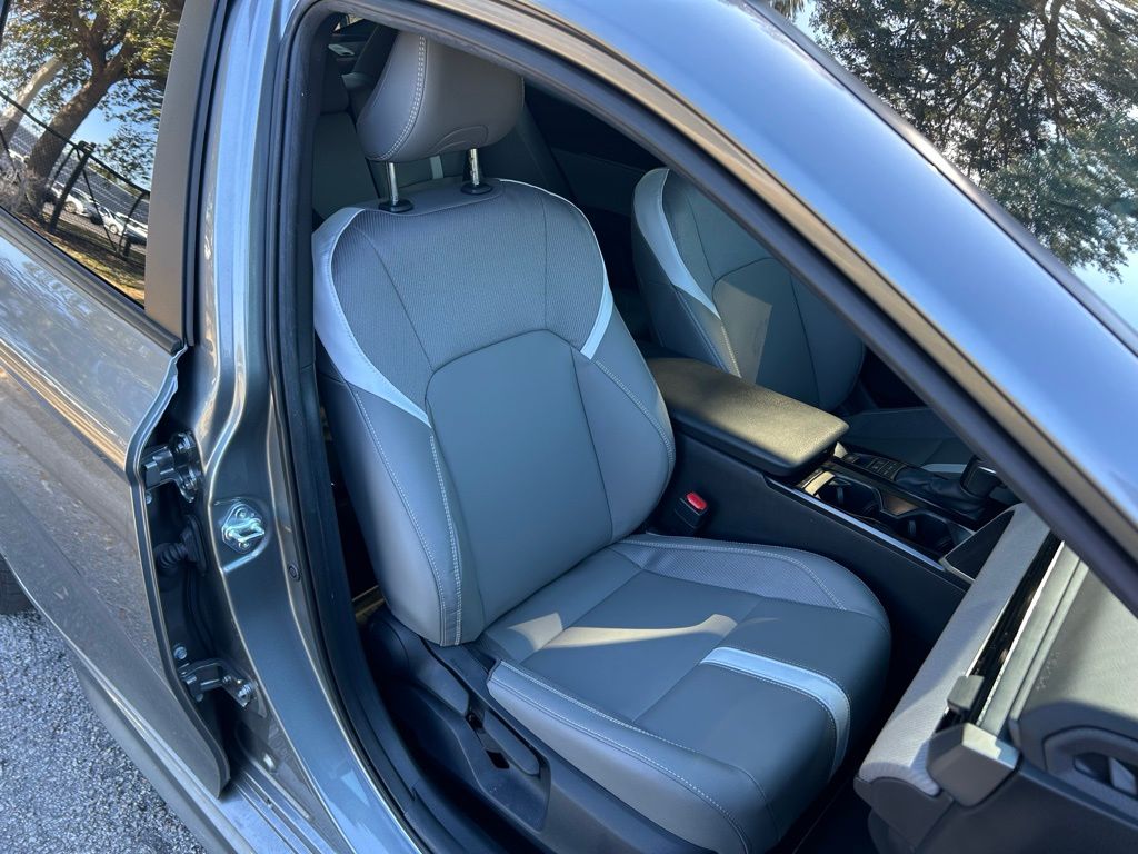 Thumbnail: 2025 Toyota Camry - 14