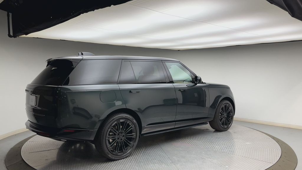 Thumbnail: 2026 Land Rover Range Rover - 2