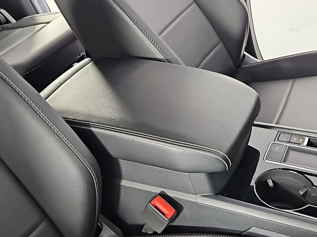 Thumbnail: 2023 Volkswagen Atlas - 16