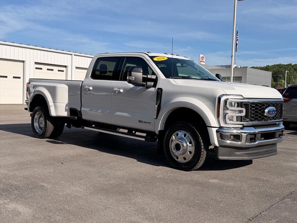 2026 Ford F-450 Super Duty Lariat Crew Cab LB DRW 4WD