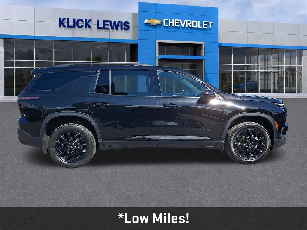 2024 Chevrolet Traverse LT Black at Klick Lewis Buick Chevrolet