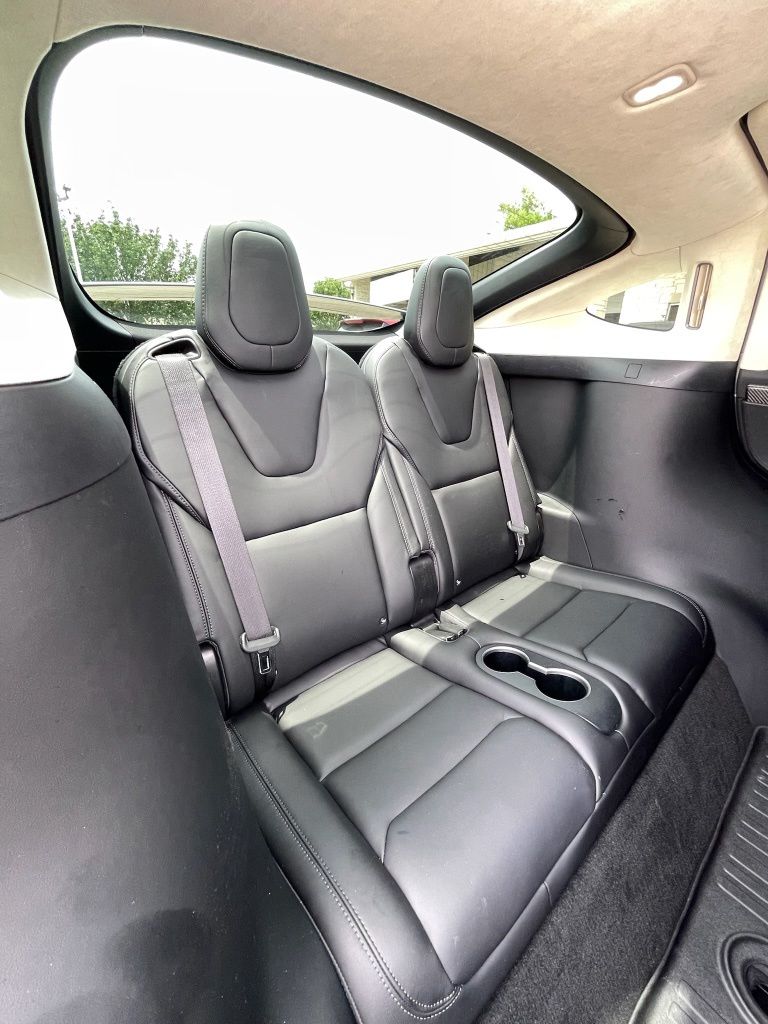 2018 Tesla Model X 75D Silver at Autostrade