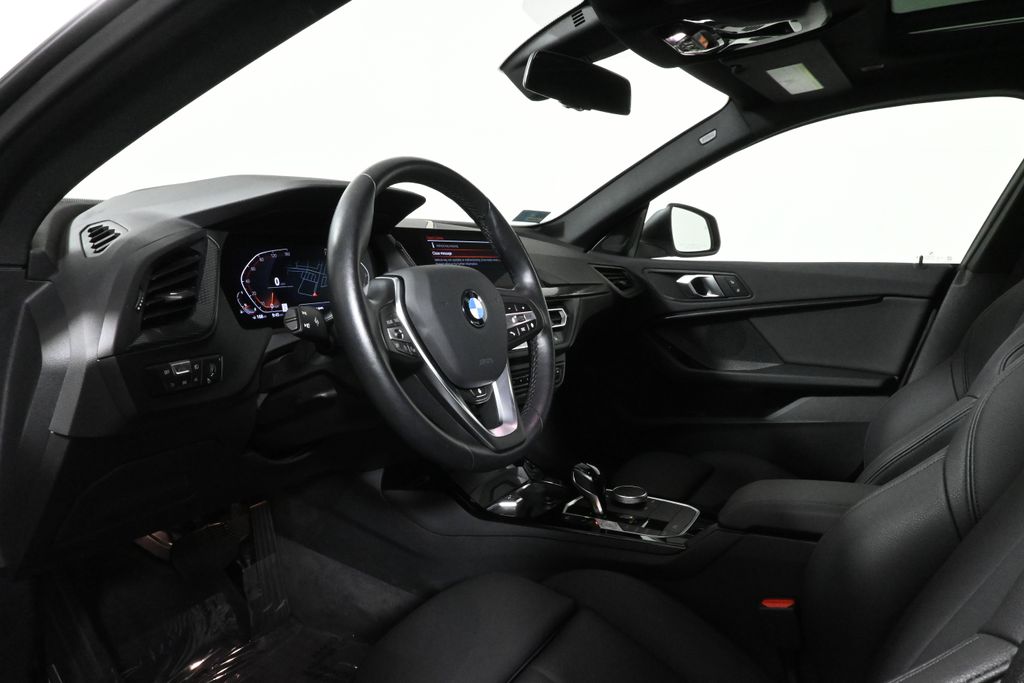 Thumbnail: 2024 BMW 2 Series - 14