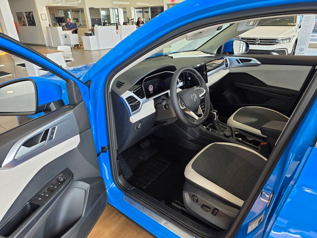 2026 Volkswagen Taos 1.5T SE - 8