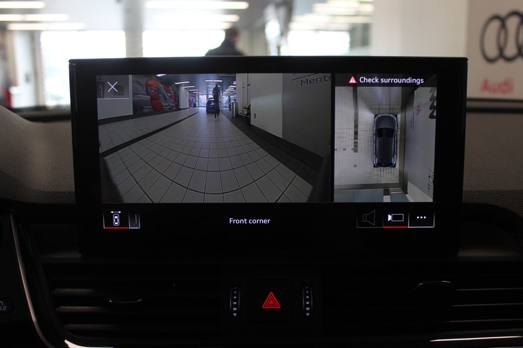 Thumbnail: 2022 Audi Q5 - 18