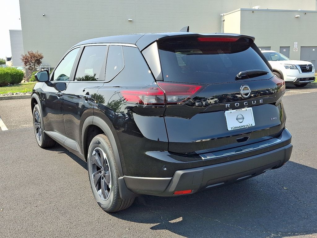 Thumbnail: 2026 Nissan Rogue - 3