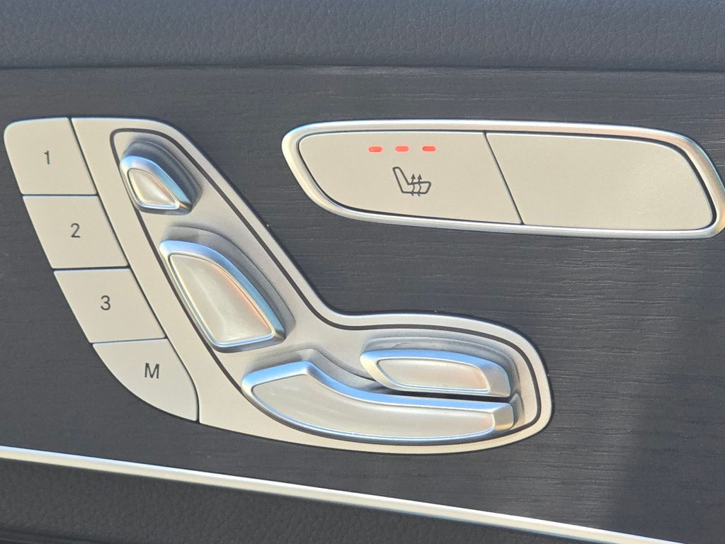 Certified Used 2022 Gray Mercedes-Benz GLC 300 image 7