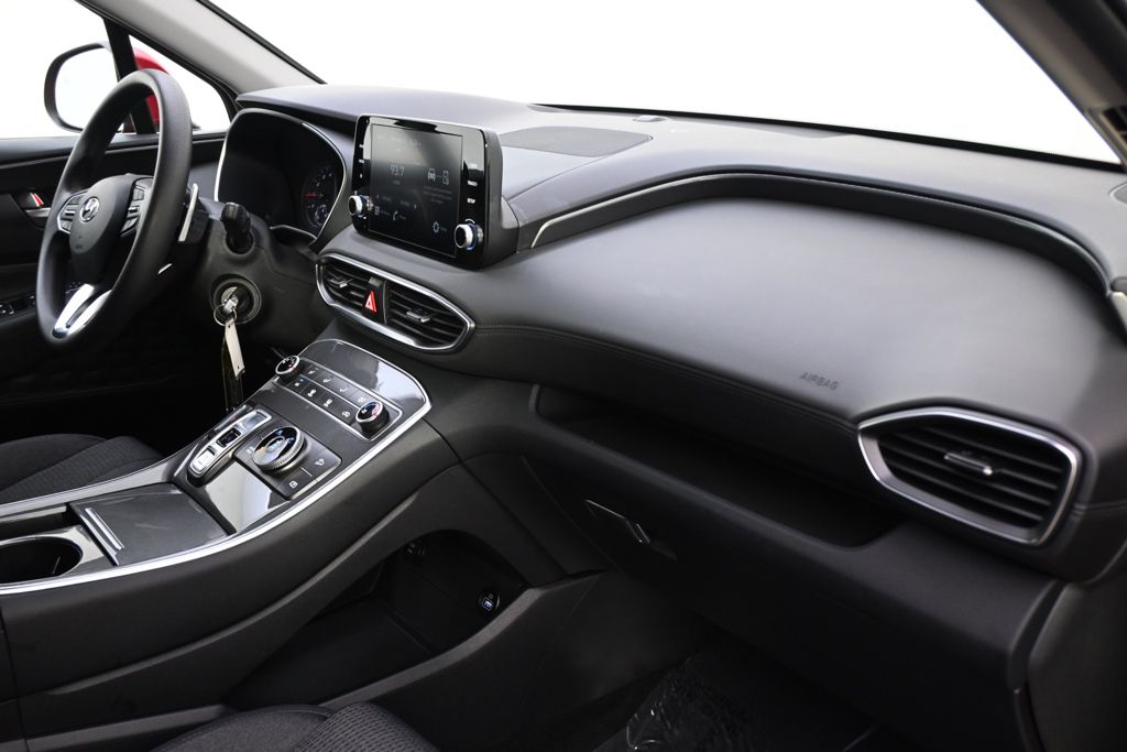 Used 2023 Red Hyundai SE image 15