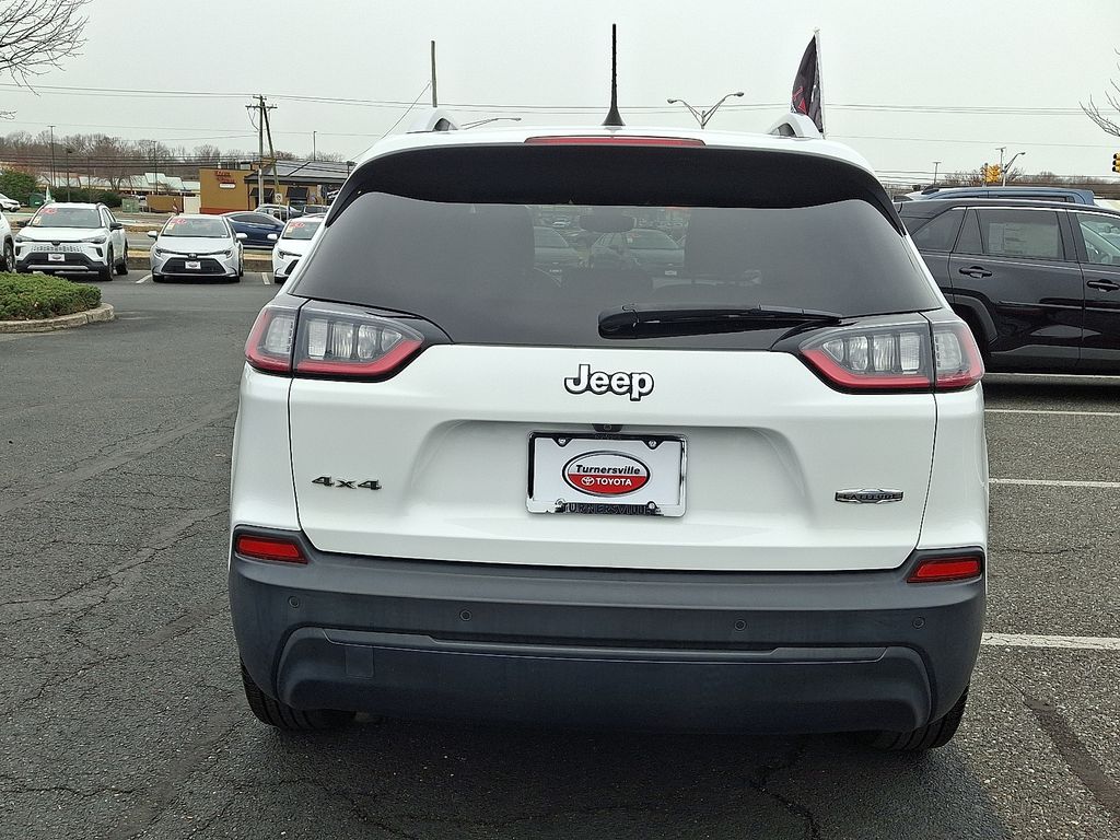 Thumbnail: 2019 Jeep Cherokee - 5