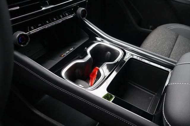 Thumbnail: 2026 Chevrolet Traverse - 31