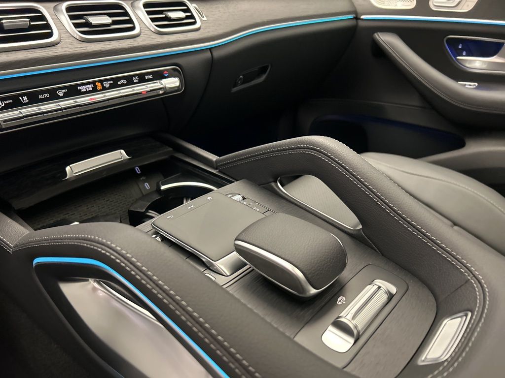 Thumbnail: 2026 Mercedes-Benz GLS - 20